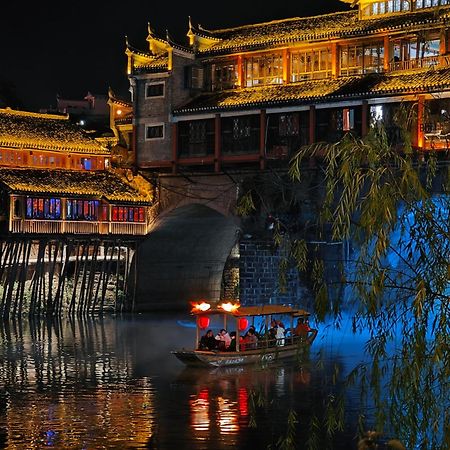Fenghuang Memory Linjiang Inn Zewnętrze zdjęcie