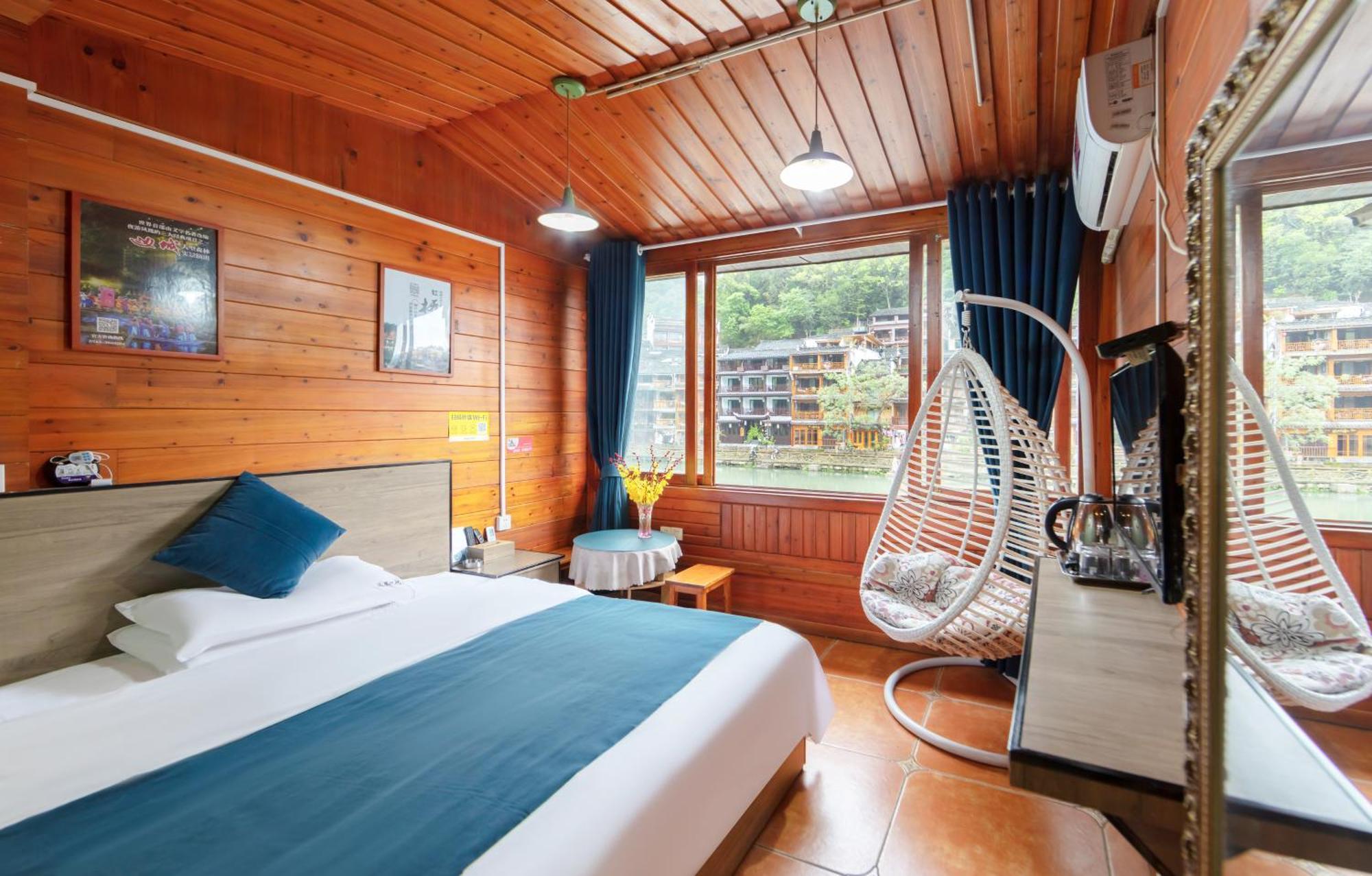 Fenghuang Memory Linjiang Inn Zewnętrze zdjęcie