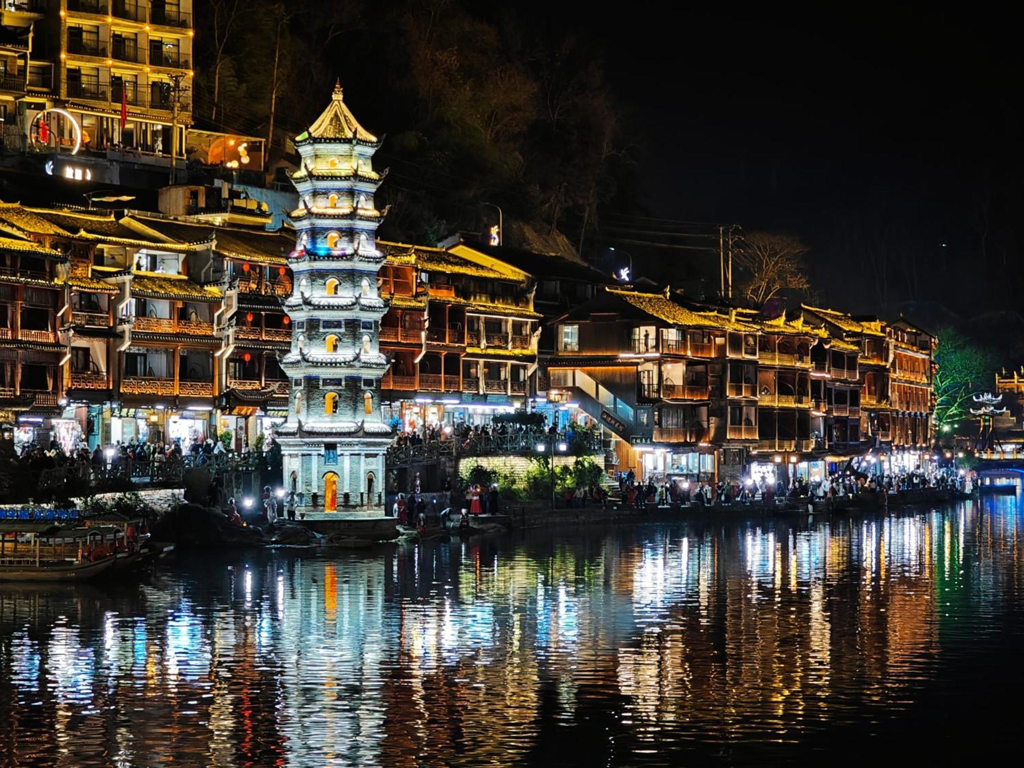 Fenghuang Memory Linjiang Inn Zewnętrze zdjęcie