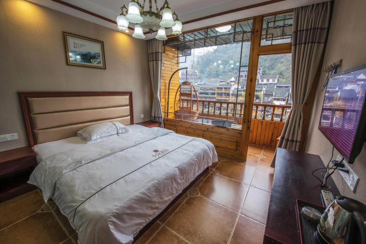 Fenghuang Memory Linjiang Inn Zewnętrze zdjęcie