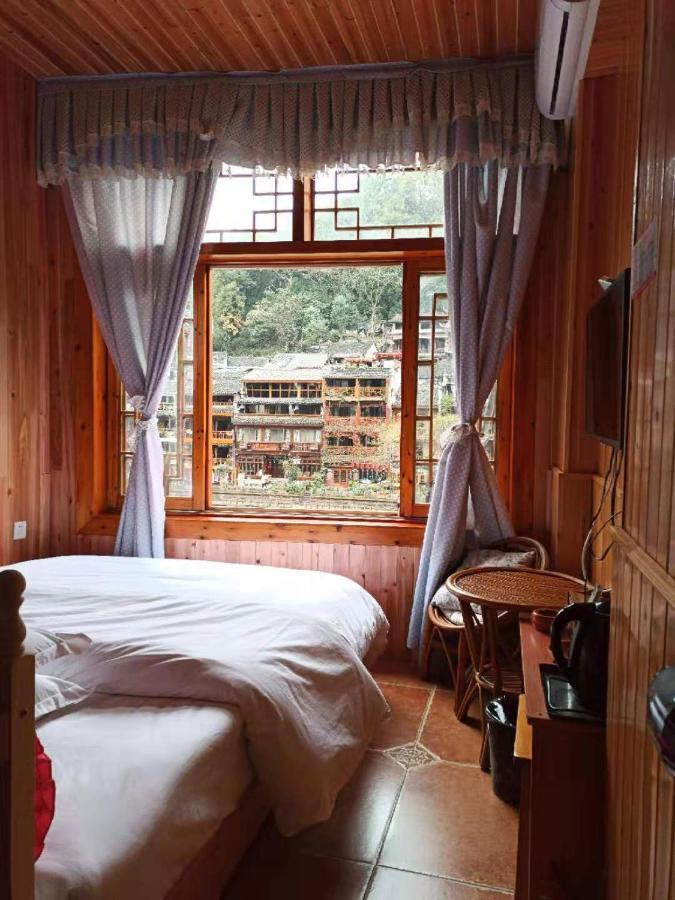 Fenghuang Memory Linjiang Inn Zewnętrze zdjęcie